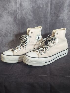 Converse Chuck Taylor All Star Lift Platform Highs - Decade Pink - Women's 9